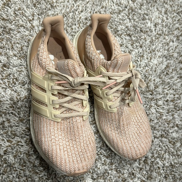 Women’s Ultraboost - Picture 1 of 8